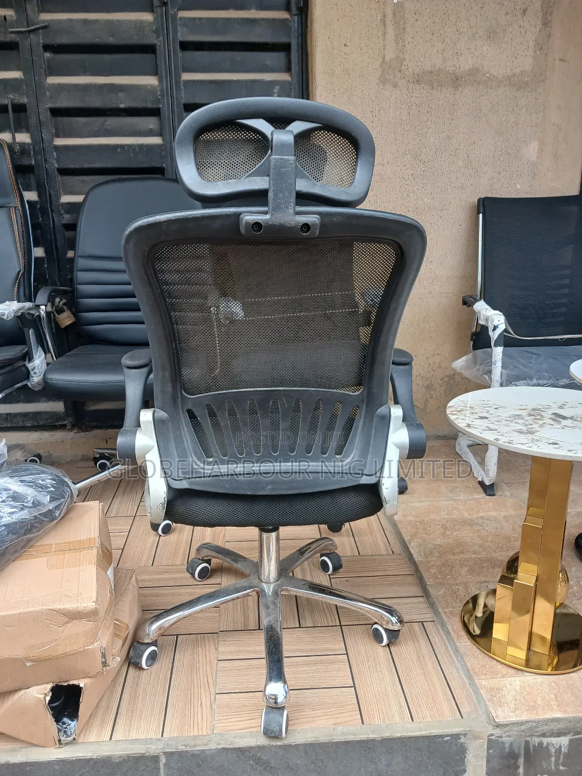 Luxury Executive Chair With Headrest