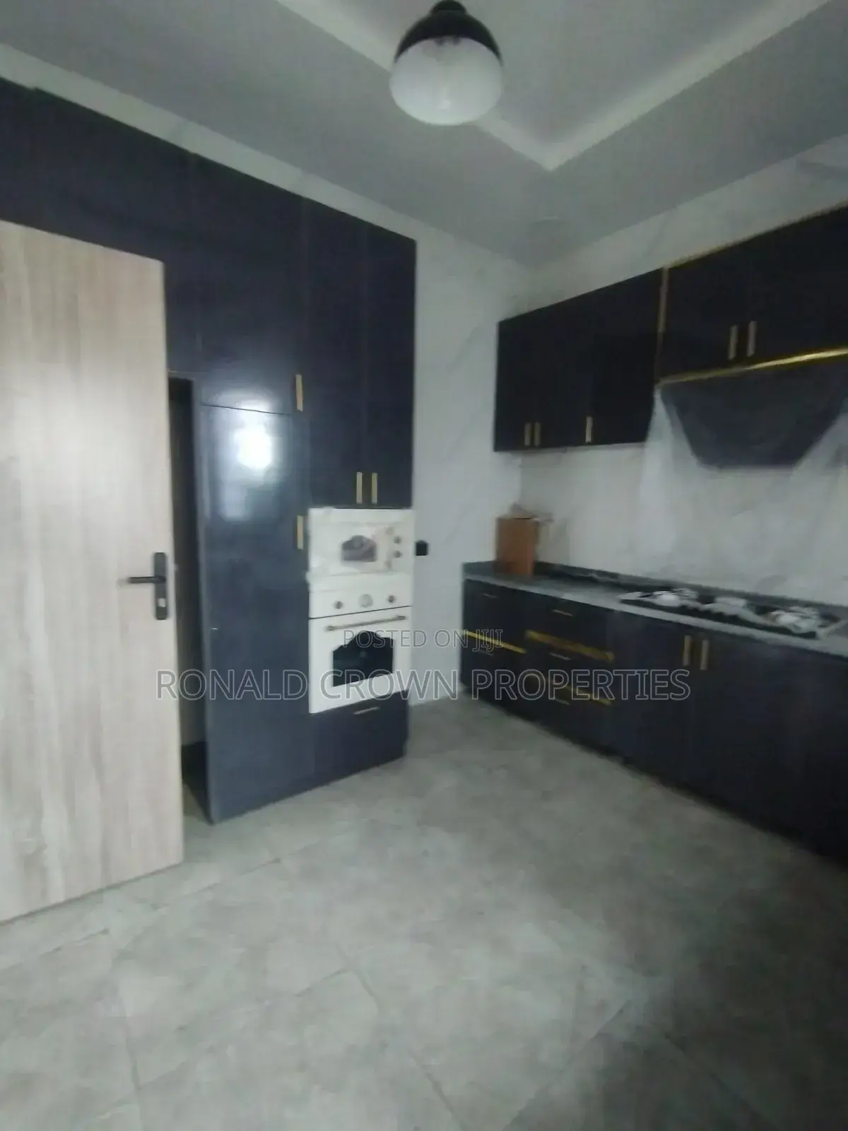 5bdrm Duplex in Ago Palace for sale
