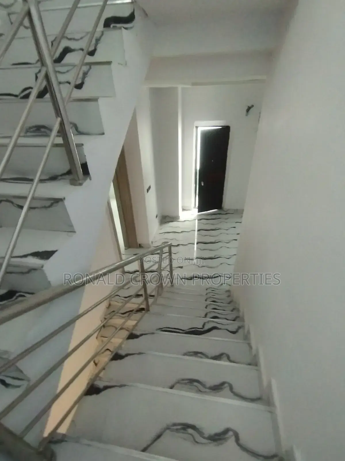 5bdrm Duplex in Ago Palace for sale