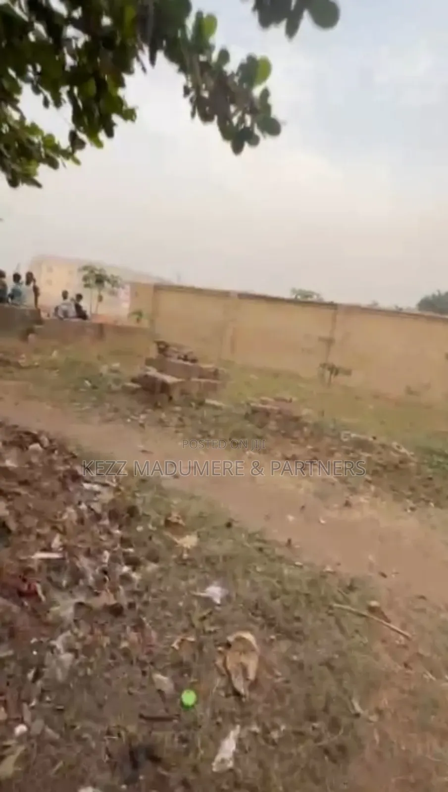For Sale: 3 Plots With Old Building in Umuahia, Abia State