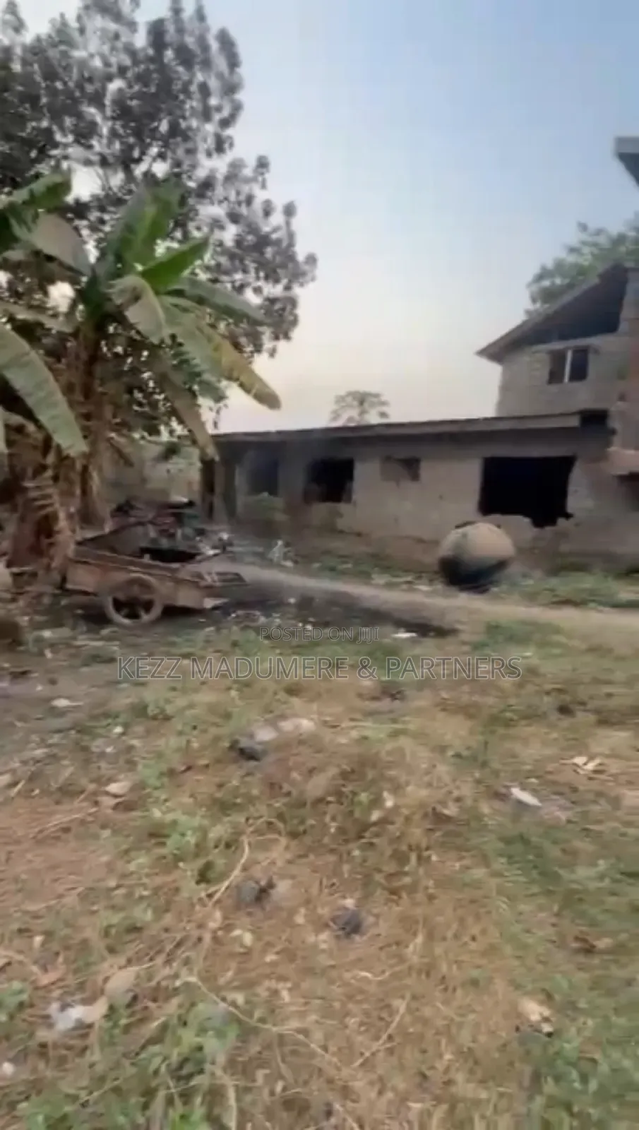 For Sale: 3 Plots With Old Building in Umuahia, Abia State