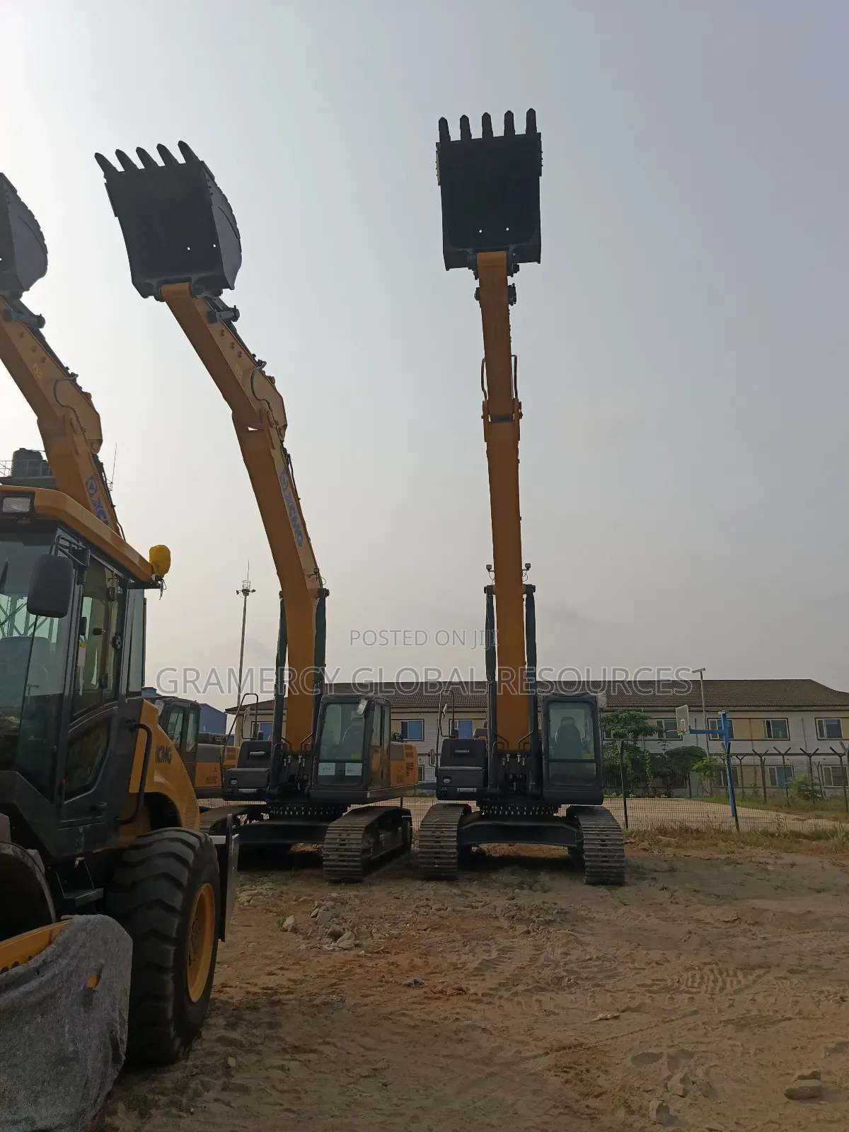 Brand New 2025 XCMG Hydraulic Excavator 33.5 Tons Xe335c