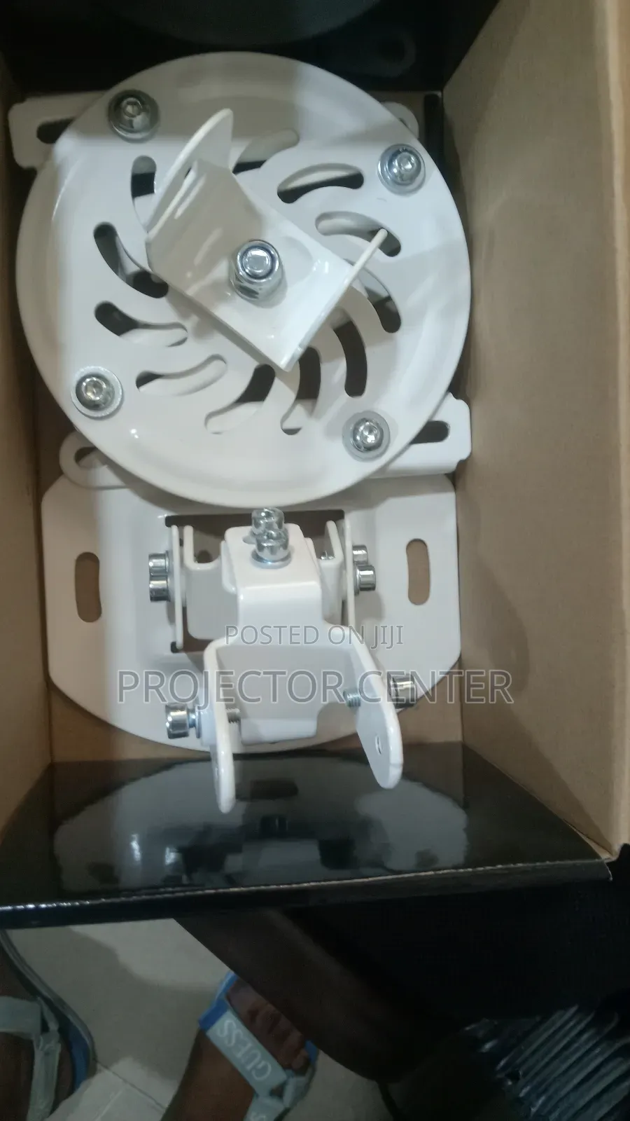 360° Rotation Projector Ceiling Mount