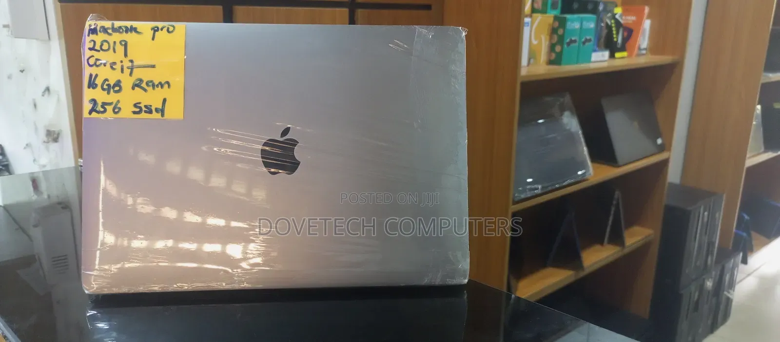 Laptop Apple MacBook Pro 2019 16GB Intel Core i7 SSD 256GB