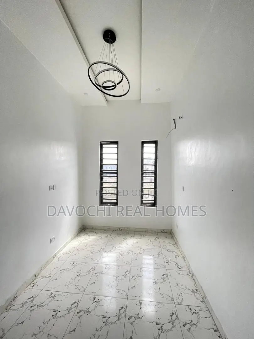 5bdrm Duplex in 2Nd Toll Gate, Lekki for sale