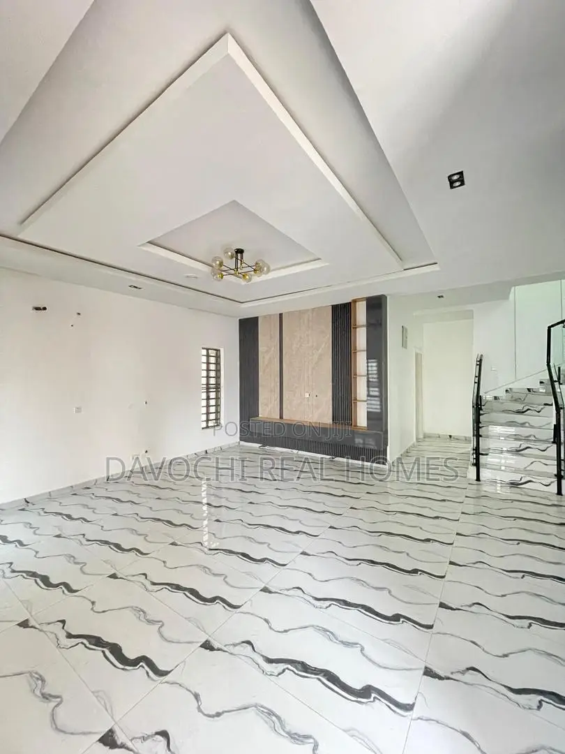 5bdrm Duplex in 2Nd Toll Gate, Lekki for sale