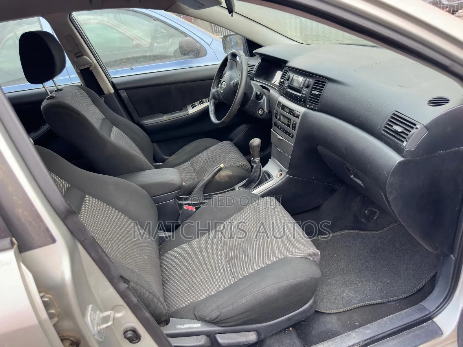 Toyota Corolla Liftback 2005 Silver