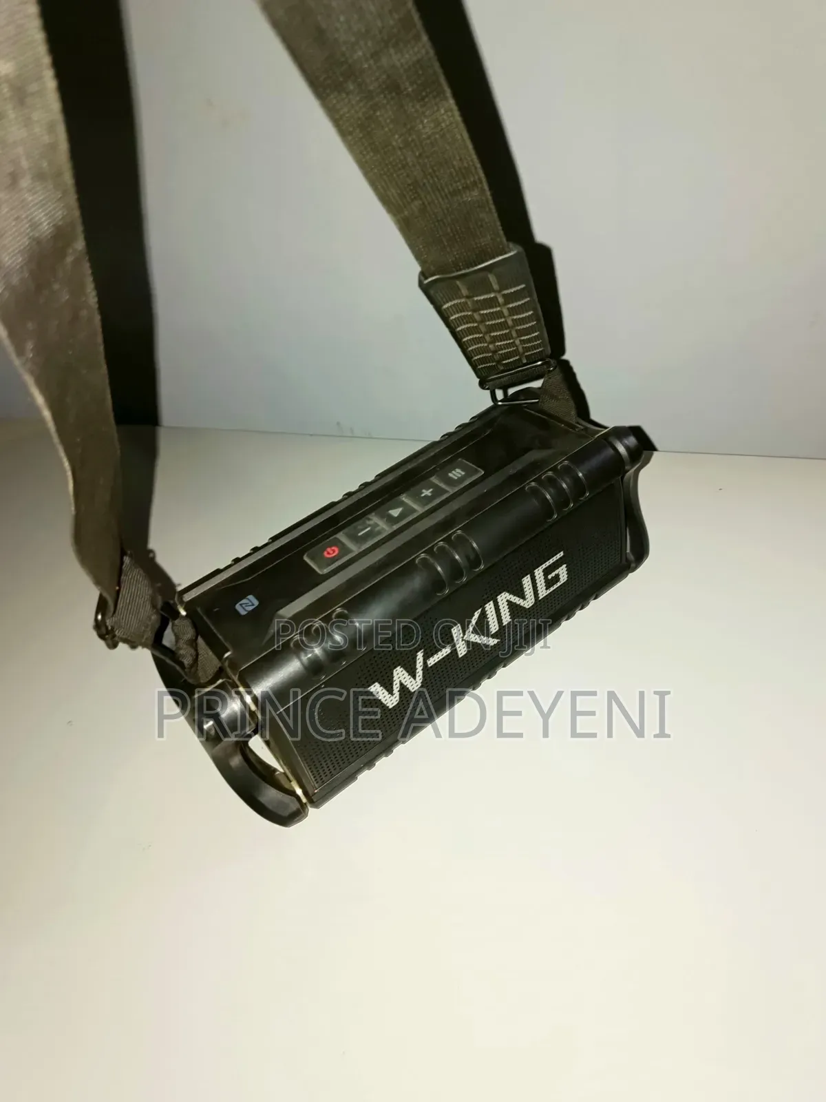 W-King D8 High Power Portable Speaker 8000mah