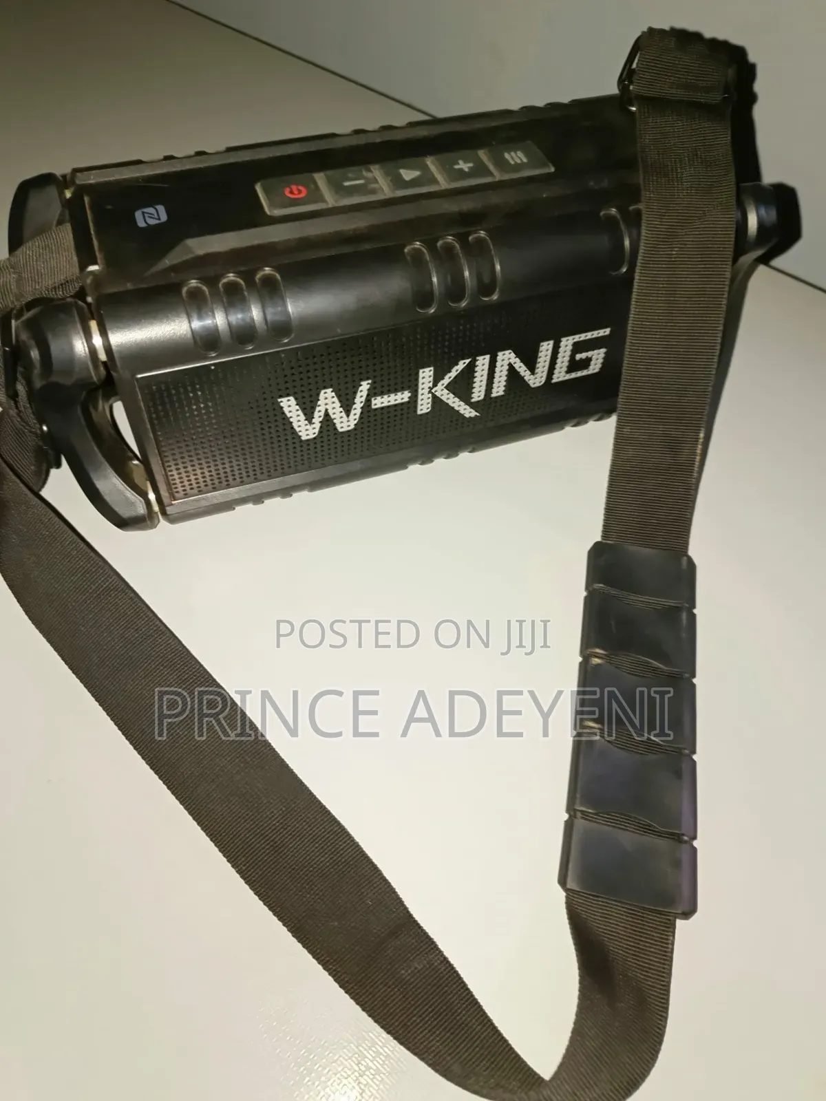 W-King D8 High Power Portable Speaker 8000mah