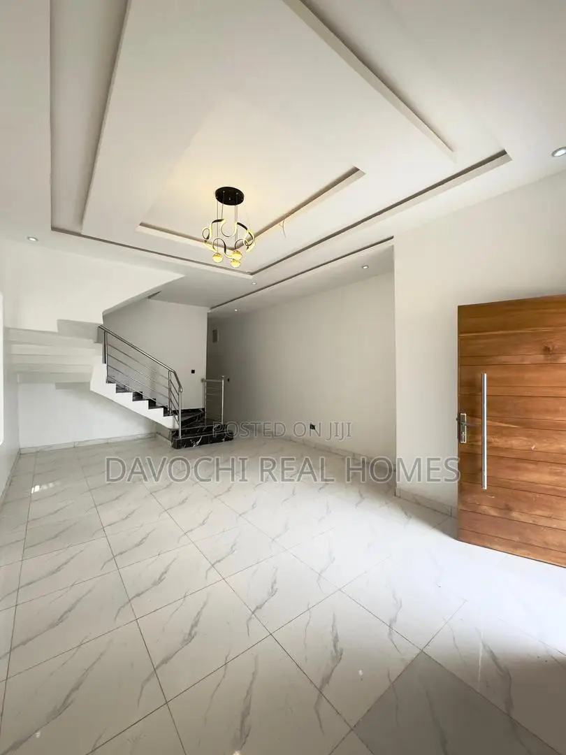 4bdrm Duplex in Ajah, Lekki Phase 1 for sale