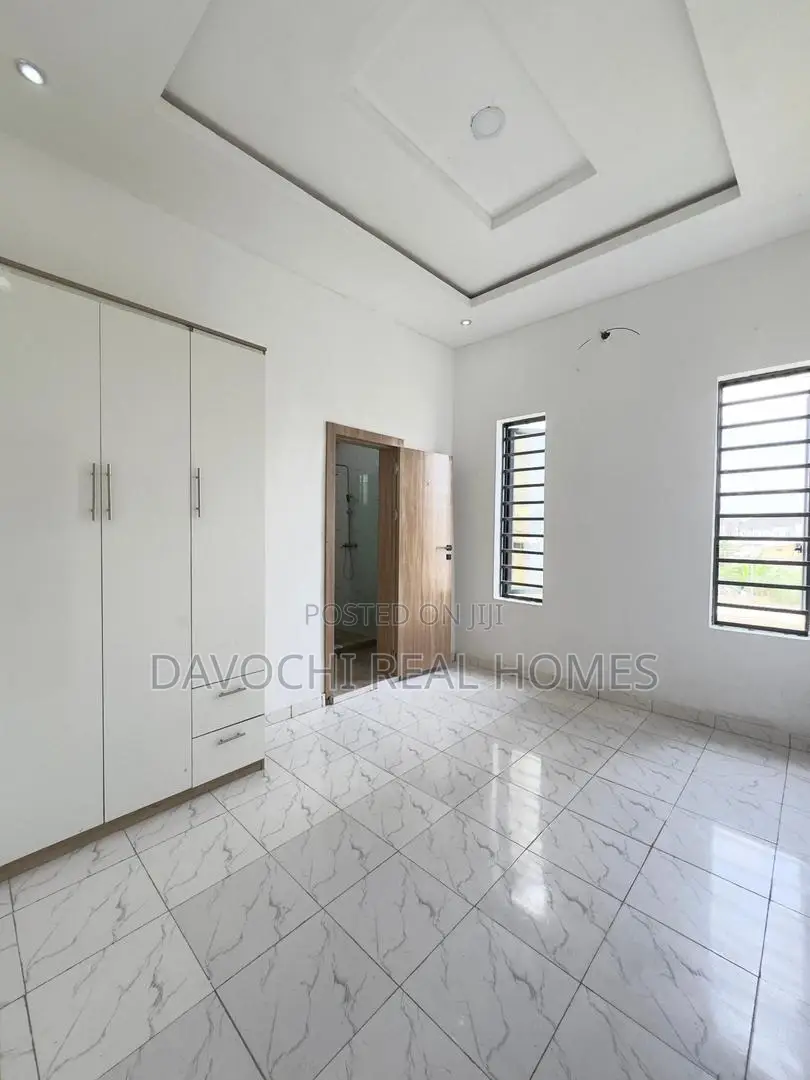 4bdrm Duplex in Ajah, Lekki Phase 1 for sale