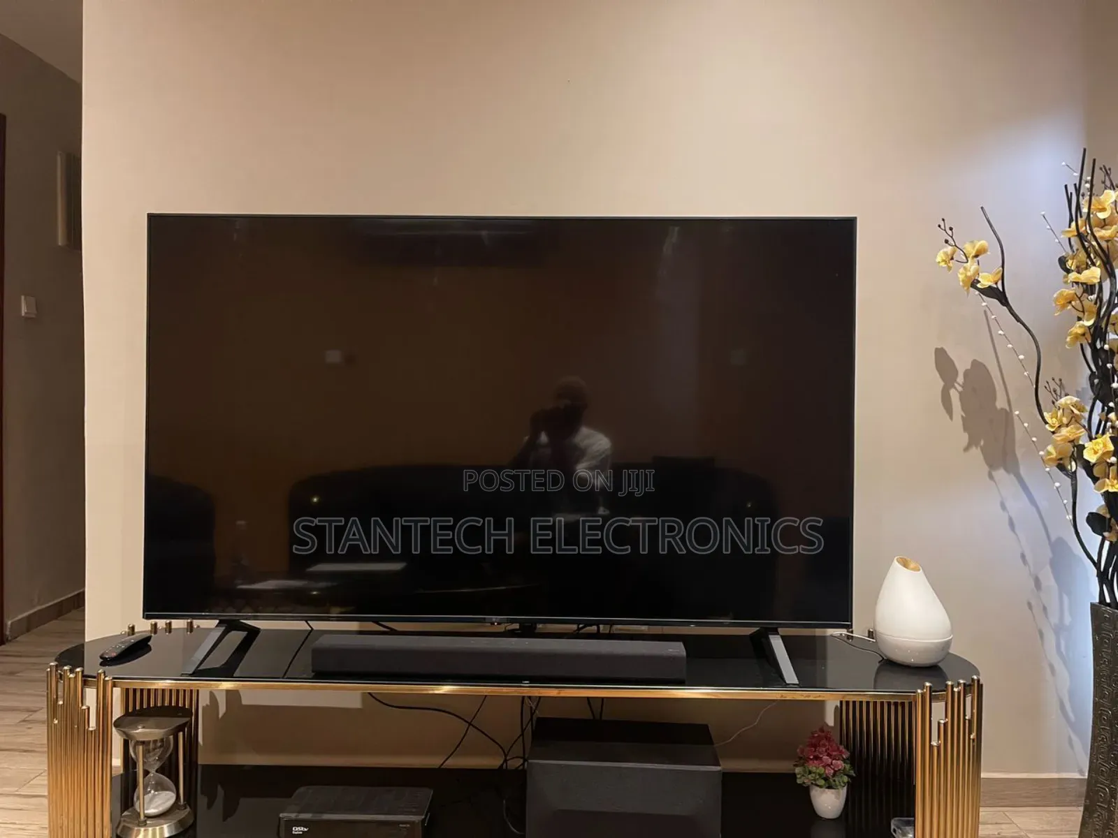 Hisense Television Tv 43inches Smart 4 Months Use
