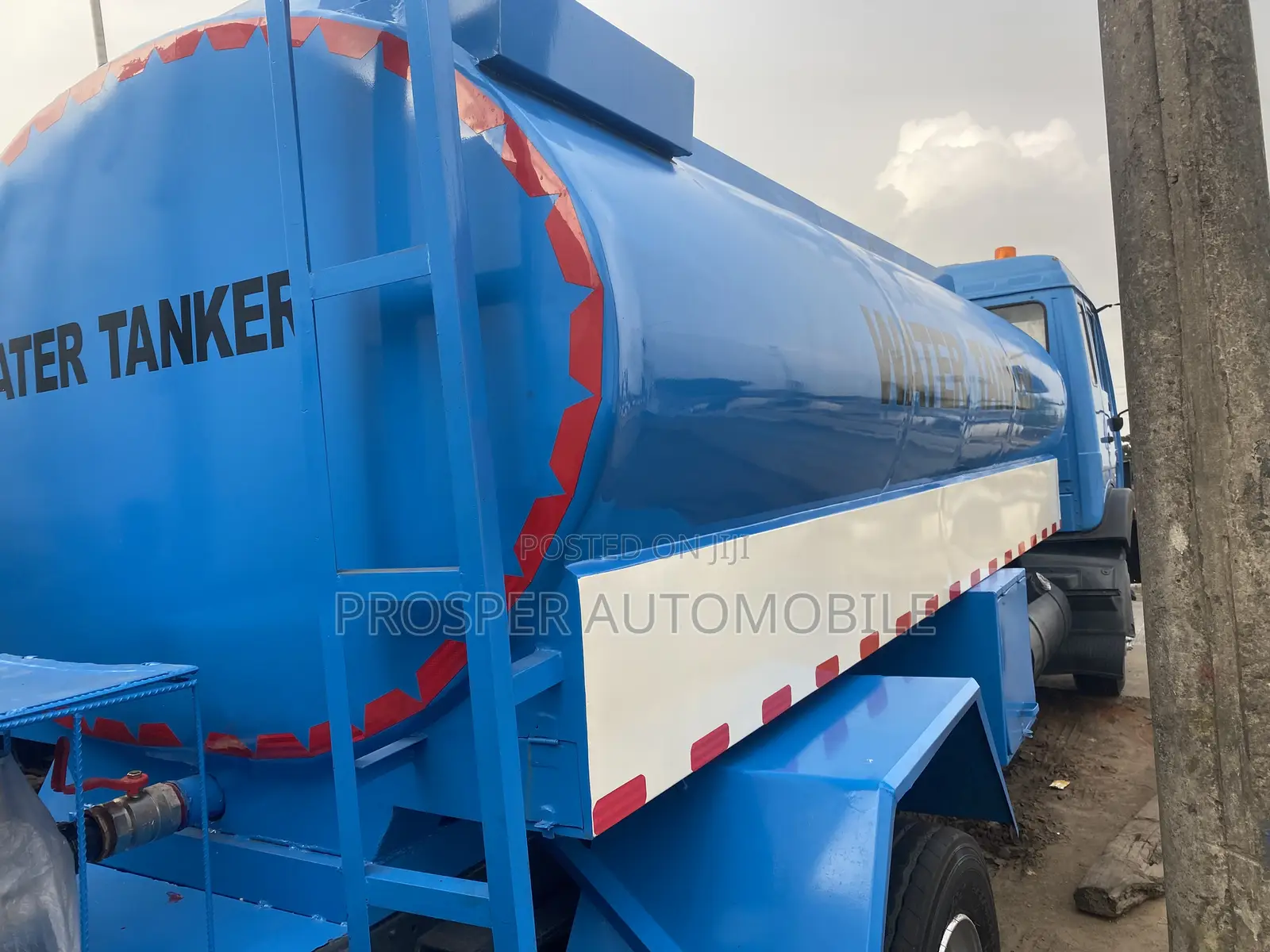Mercedes Benz Water Tank Truck Blue