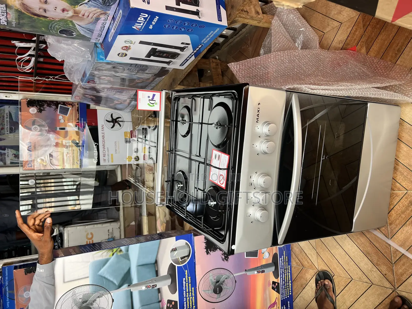 Maxi 4 Burner Gas Cooker With Oven and Grill