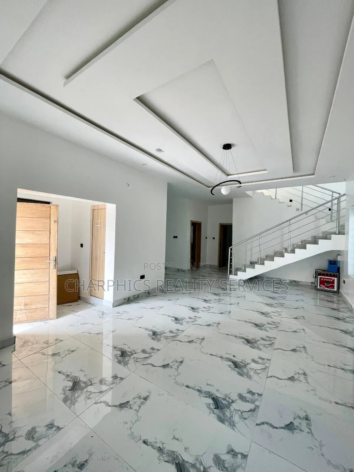 5bdrm Duplex in Ologolo for sale