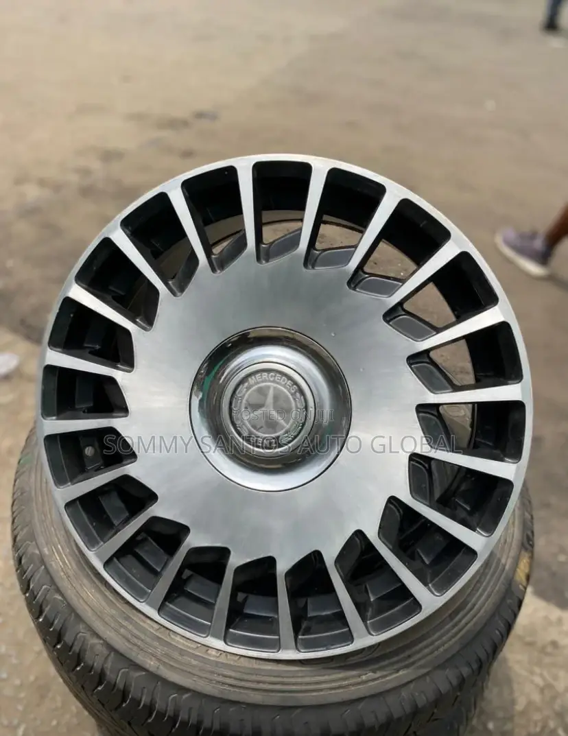 Mercedes Benz 20 Rim Available