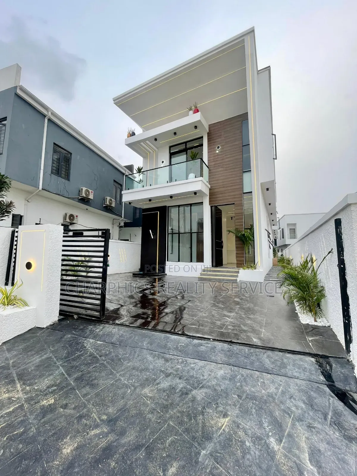 5bdrm Duplex in Ajah for sale