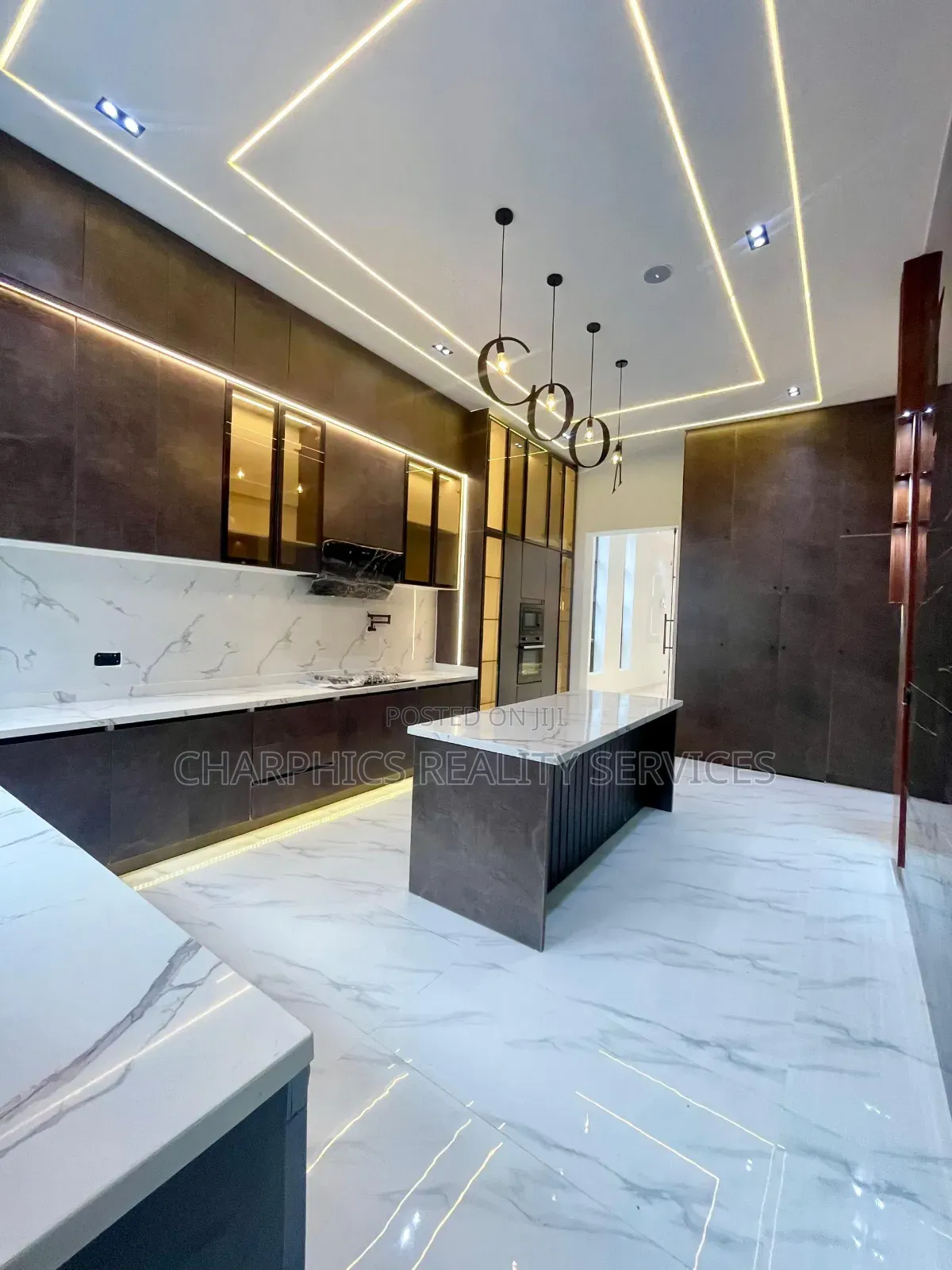 5bdrm Duplex in Ajah for sale