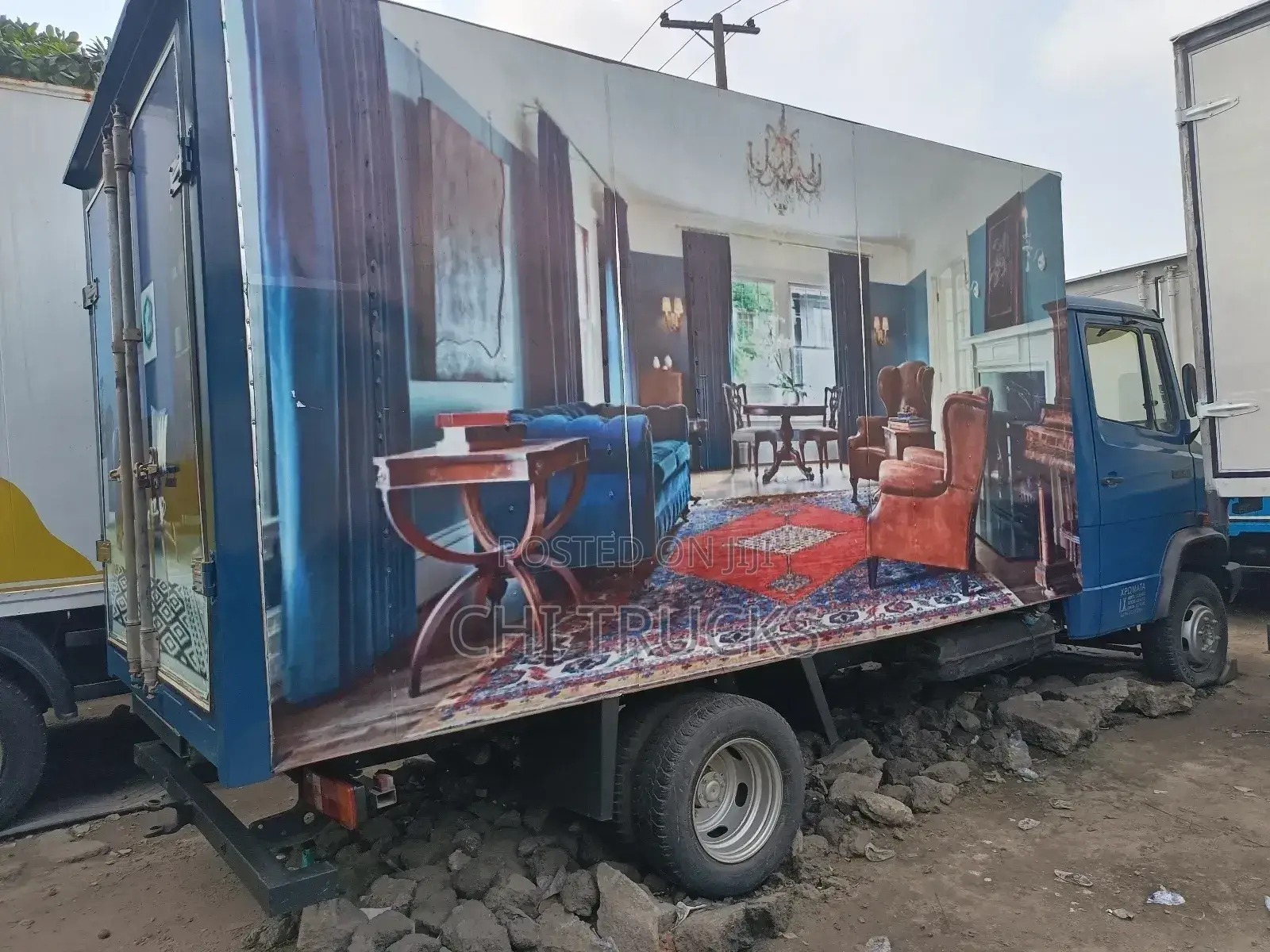 Mercedes Benz 609 Container Truck