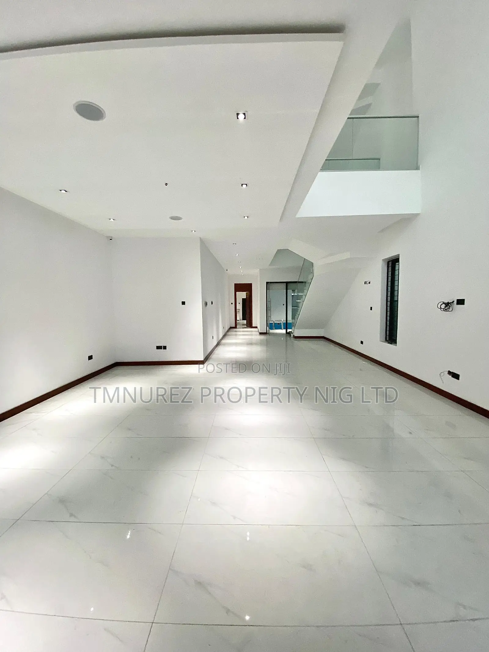 5bdrm Duplex in Admiralty, Lekki for rent