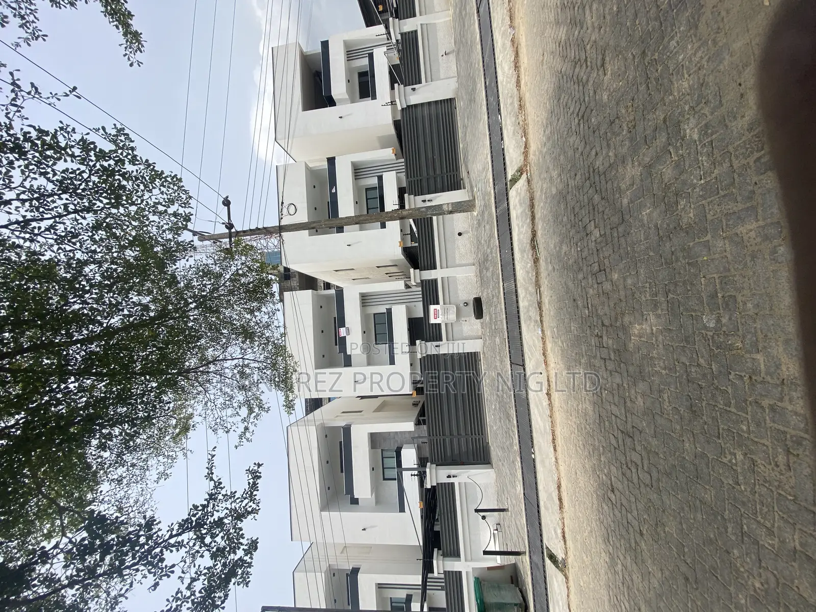 5bdrm Duplex in Admiralty, Lekki for rent