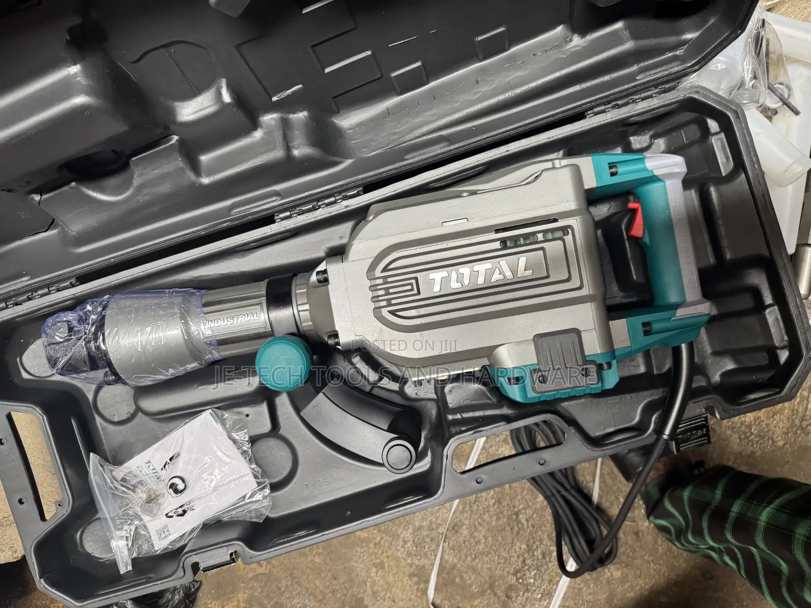 Total Demolition Hammer Total Jack Hammer 16kg -1700w