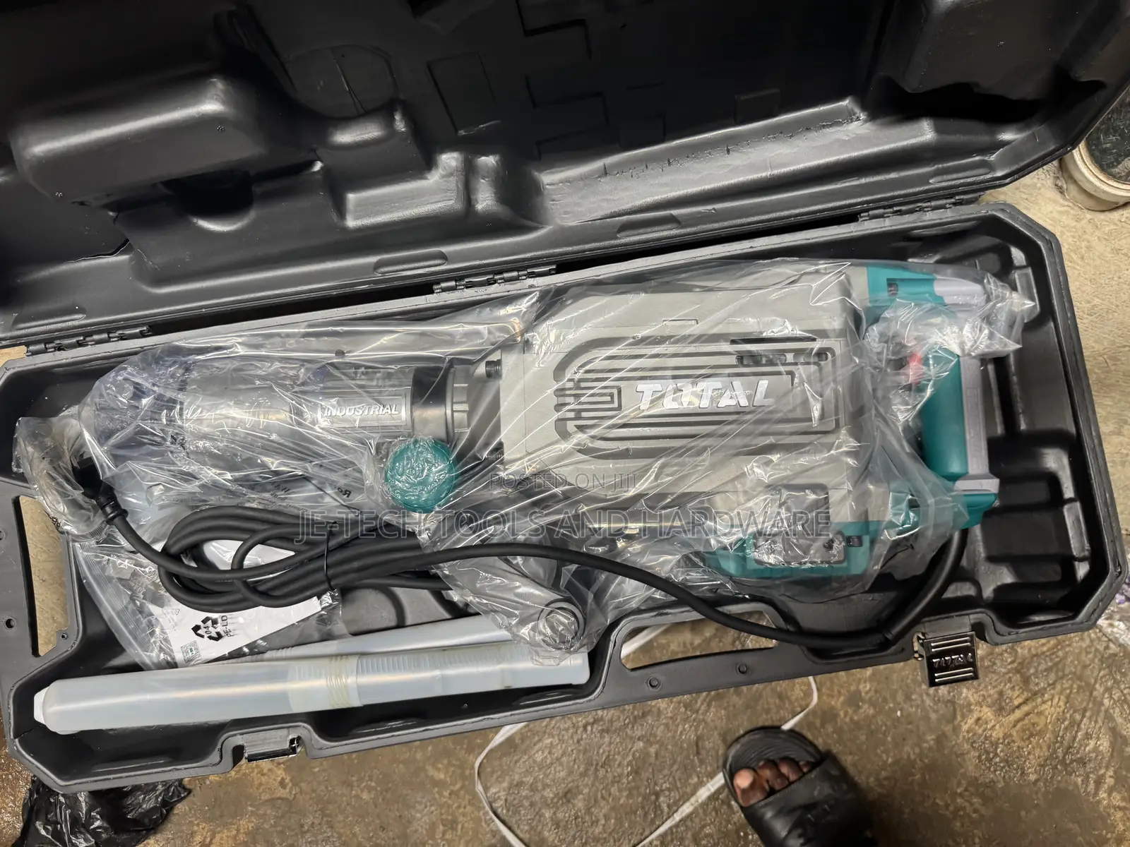 Total Demolition Hammer Total Jack Hammer 16kg -1700w