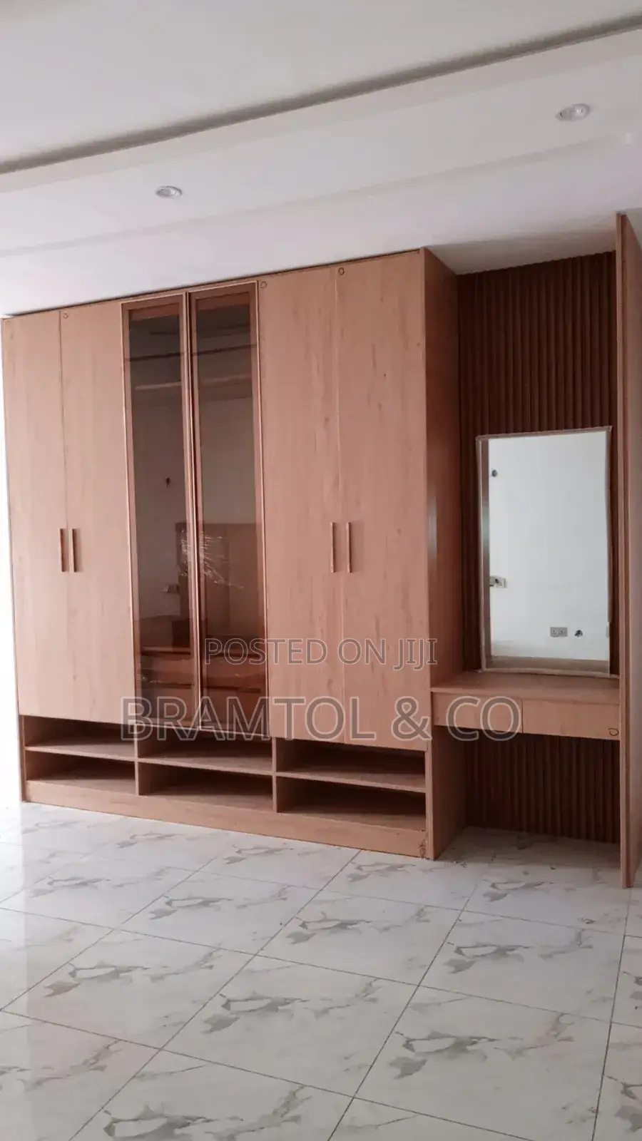 Furnished 4bdrm Townhouse / Terrace in Wuye for rent