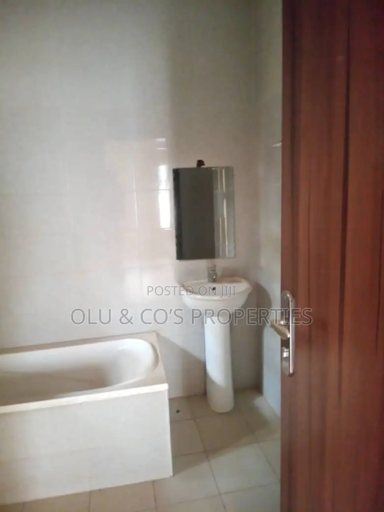 3bdrm Duplex in Urban Shelter Estate, Lokogoma for rent