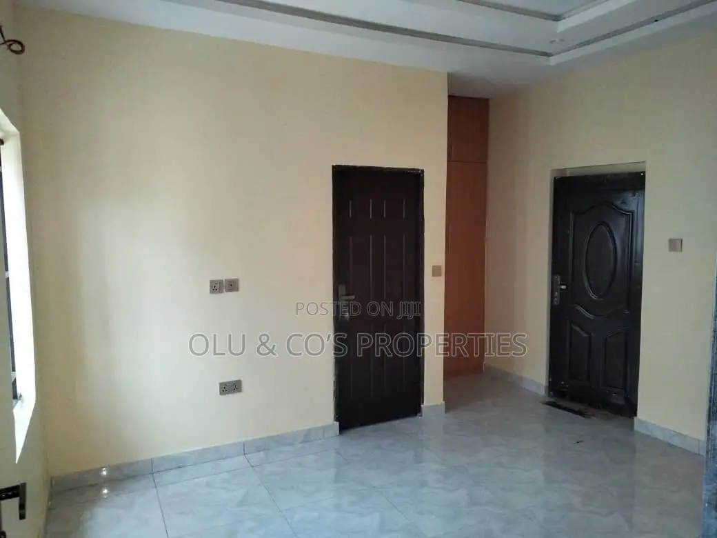 3bdrm Townhouse / Terrace in Larix Estate, Apo District for rent