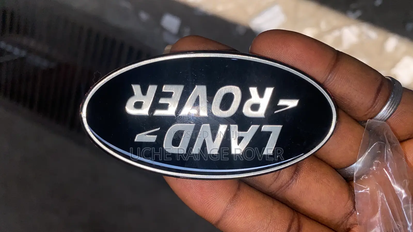 Range Rover Front Grill Logo