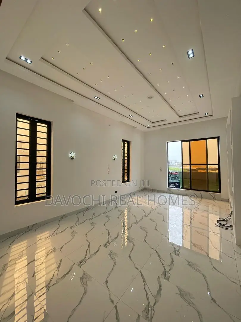 5bdrm Duplex in Ajah. for sale