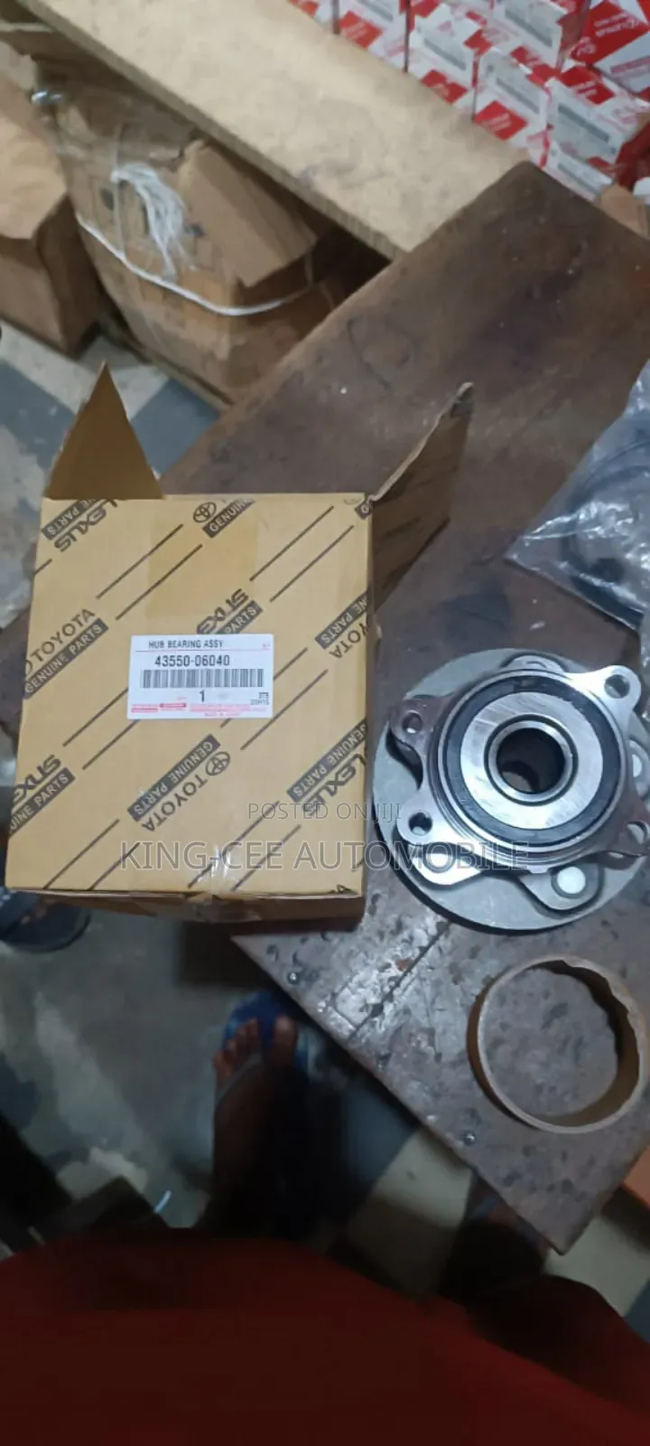 Front Hub Camry 2020