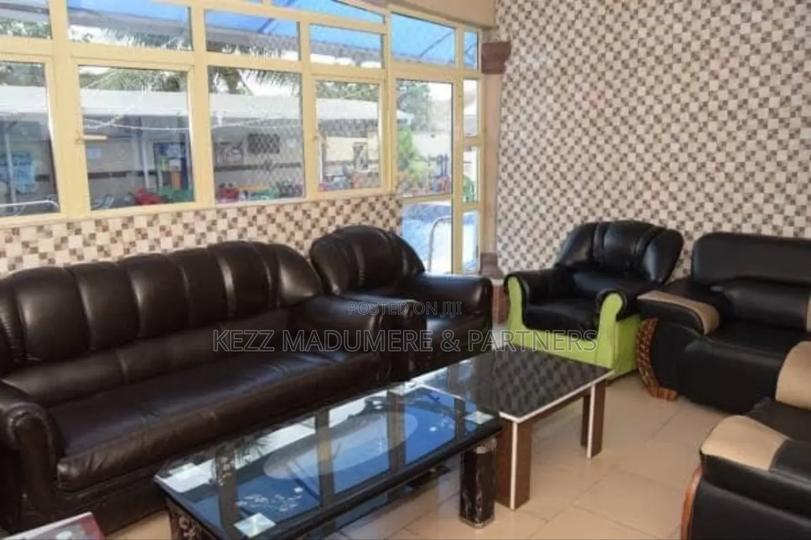 For Sale : 7 Rooms Hotel With Swimming Pool at Elelenwo ,Ph