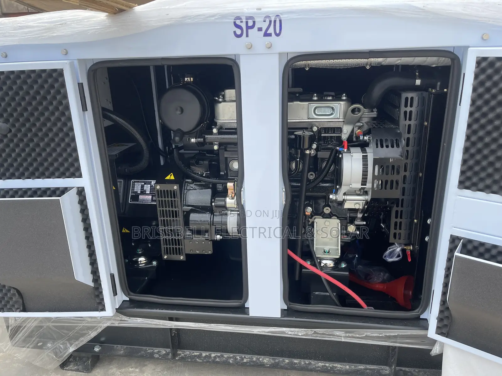 Vibrant Perkins Soundproof Diesel Generator 20kva