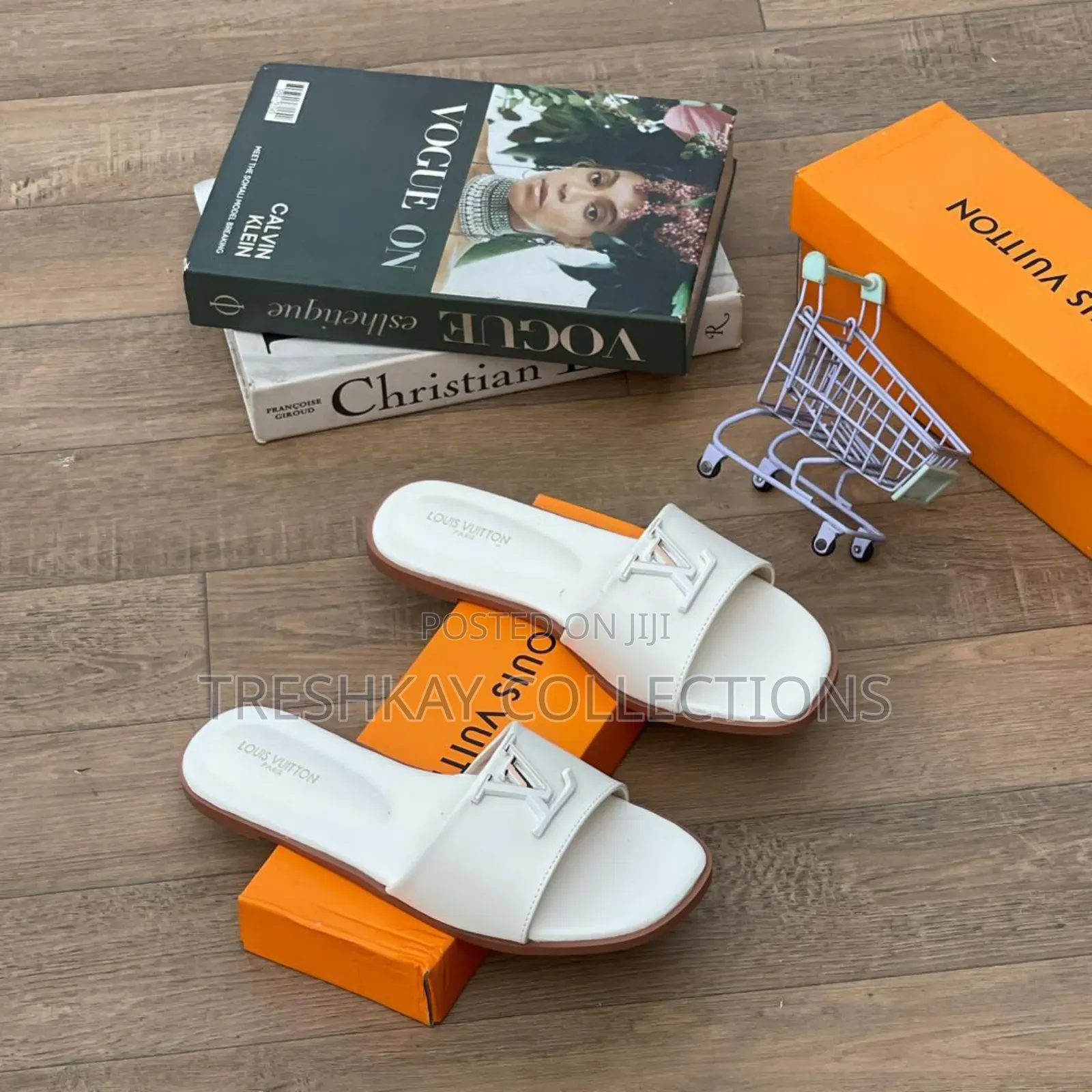 Lovely Et Quality Ladies Slippers 