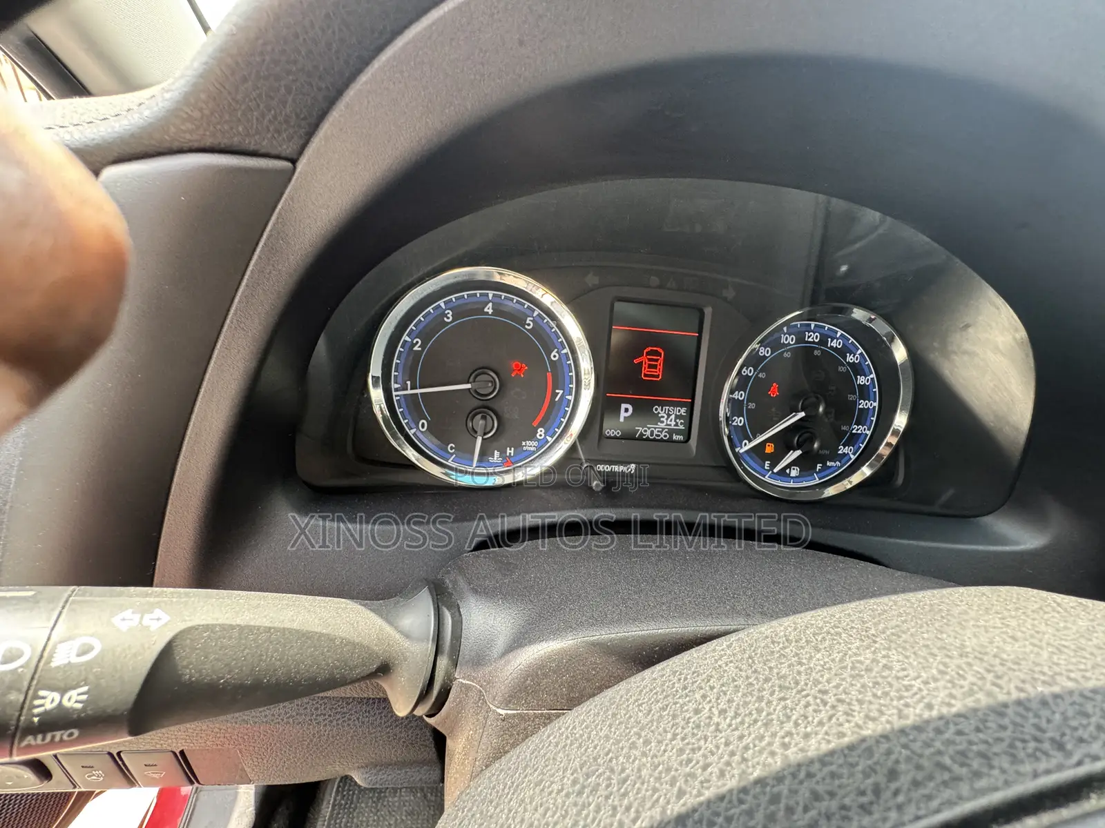 Toyota Corolla LE Eco (1.8L 4cyl 2A) 2019 Red