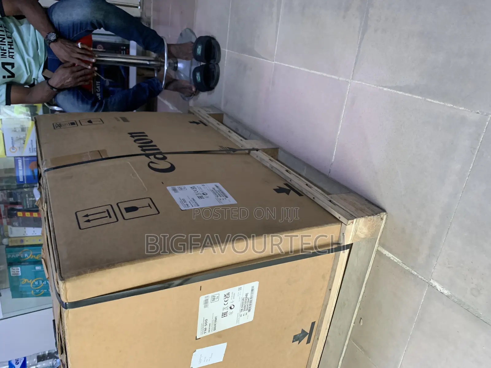 Canon Tm-300 36-Inch Large-Format Inkjet Printer Plotter