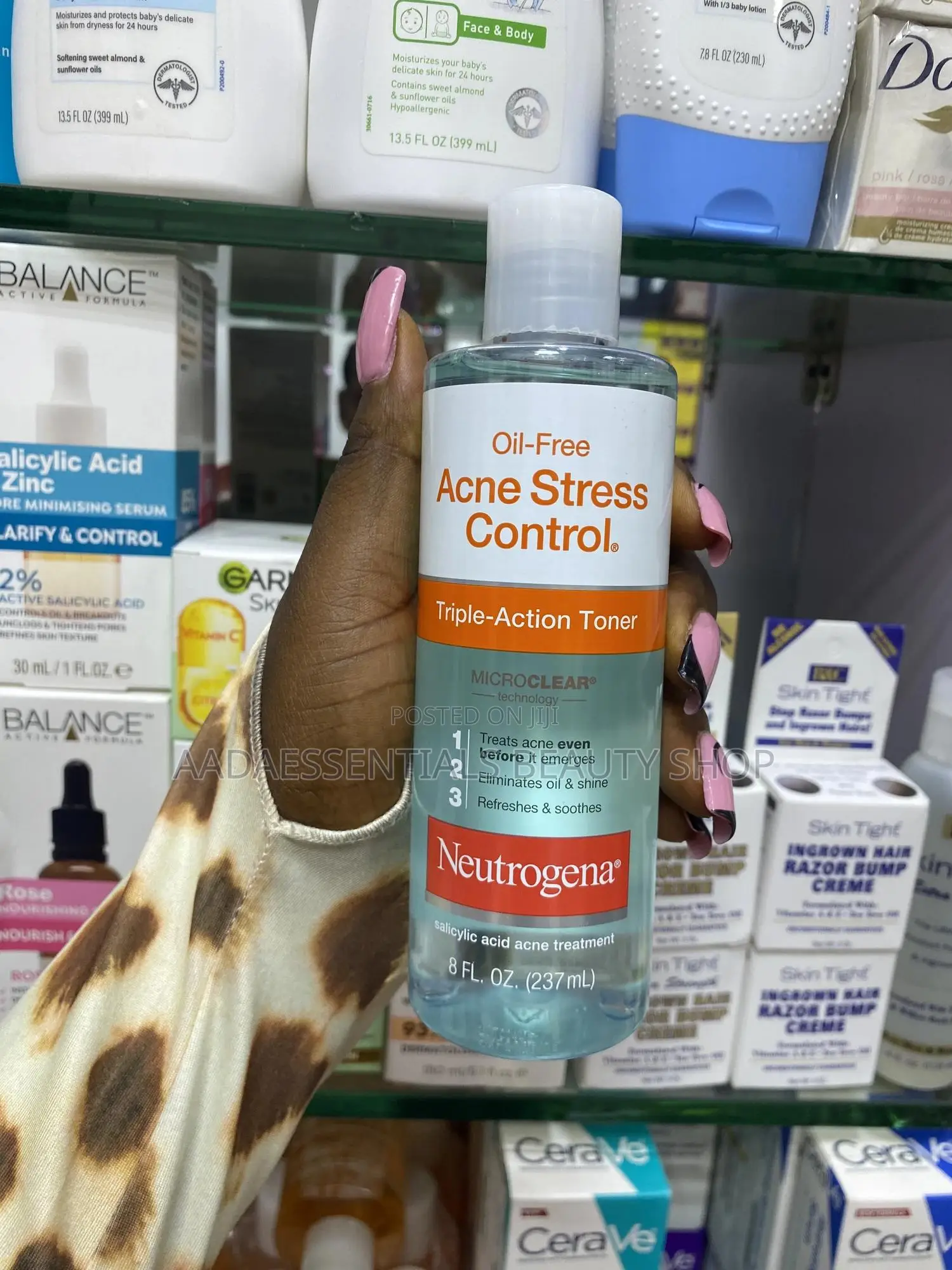 Neutrogena Oil-Free Acne Stress Control Triple-Action Toner