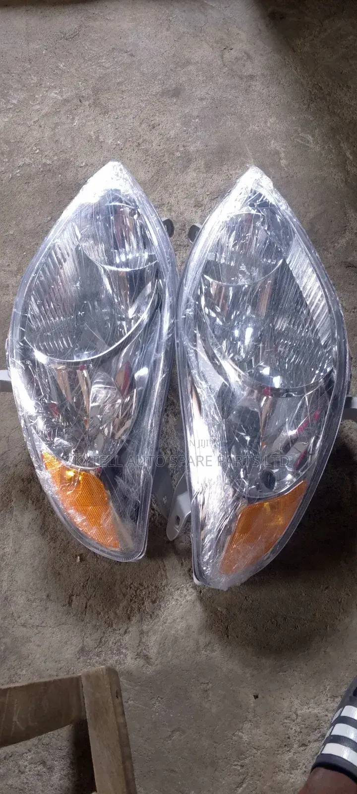 Head Lamp for Toyota Matrix 2006