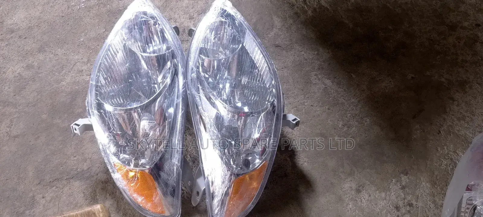 Head Lamp for Toyota Matrix 2006