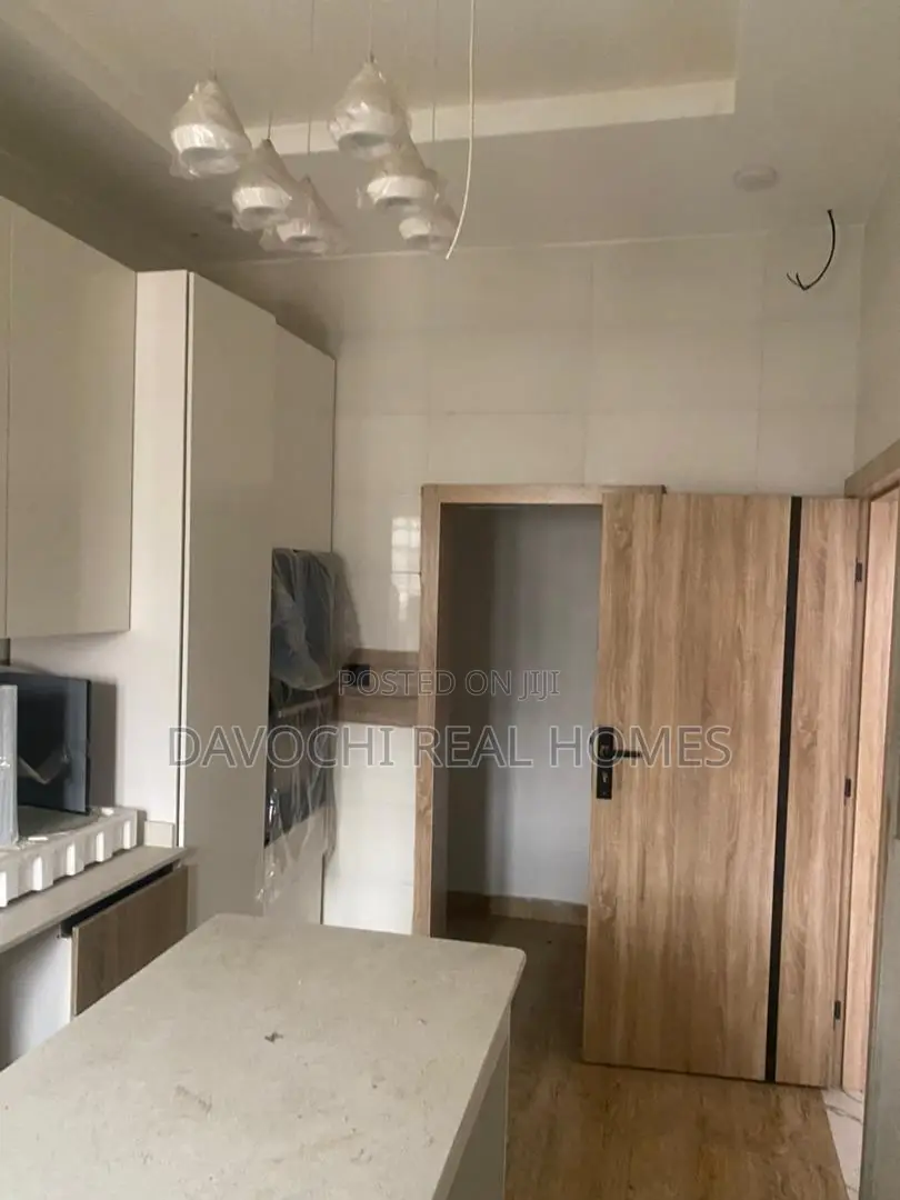 4bdrm Duplex in Ologolo for rent