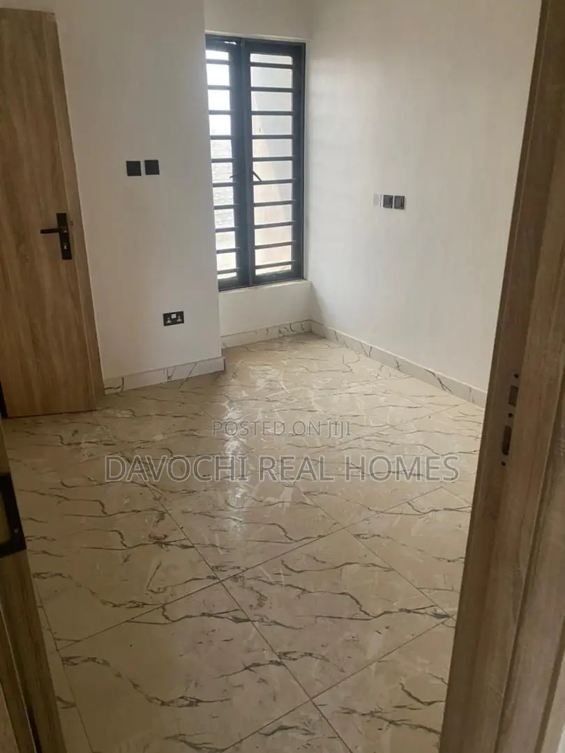4bdrm Duplex in Ologolo for rent