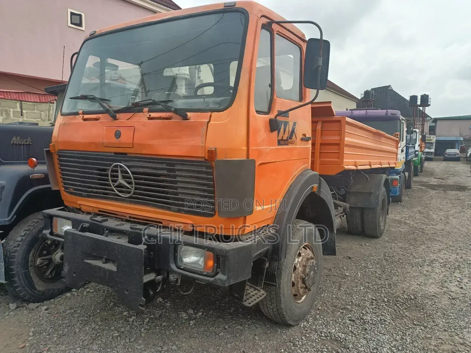 Mercedes Benz 1922 Tipper With Auxiliary Gear