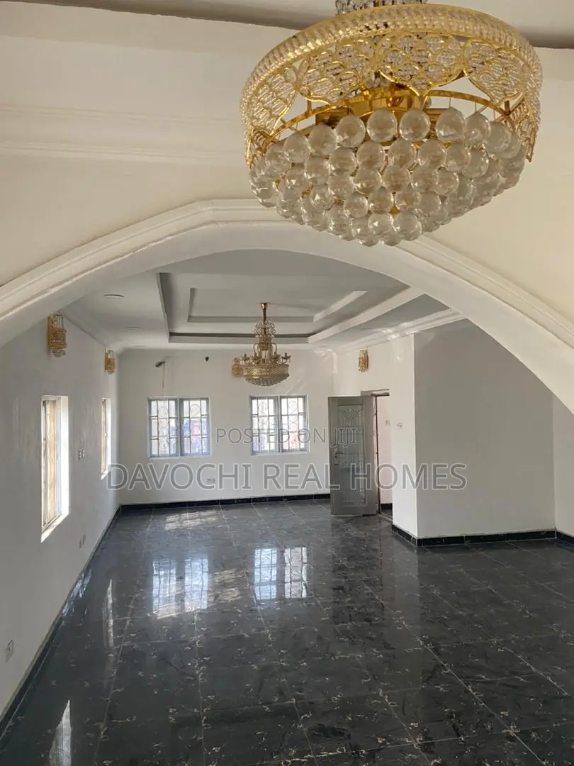 5bdrm Duplex in Olokonla, Ajah for rent