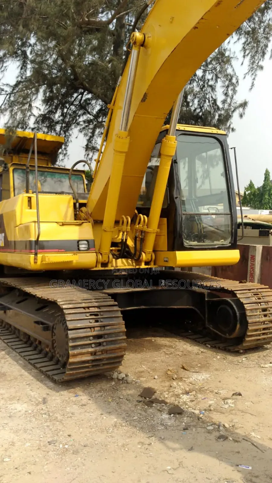Clean and High Performance Foreign Used Cat 330bl Excavator