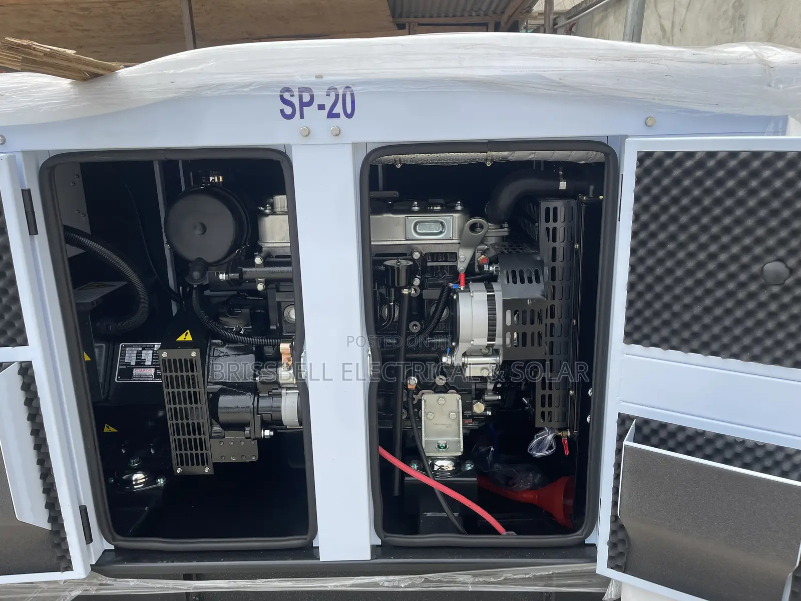 Strong And Silent Perkins Soundproof Diesel Generator 20kva