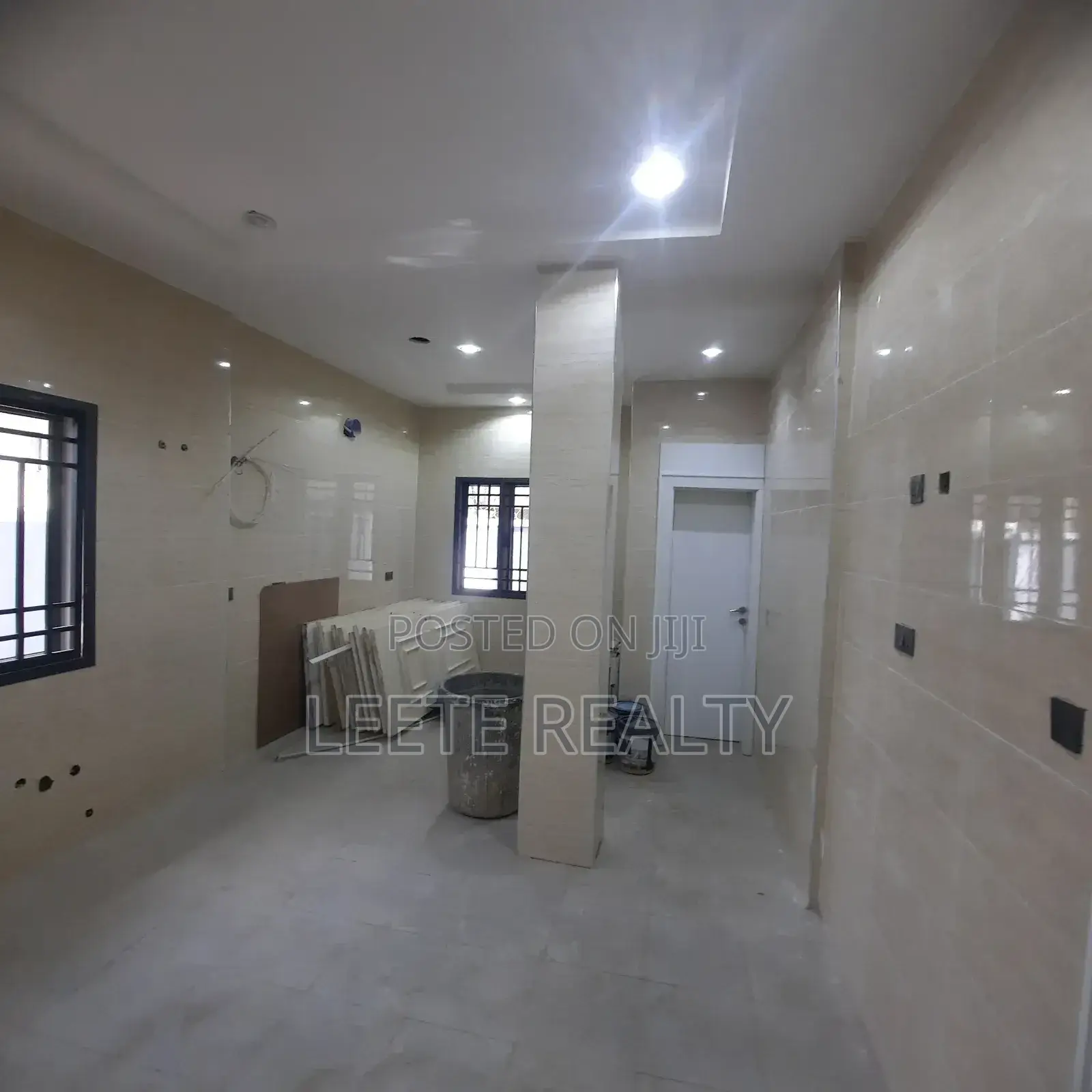 5bdrm Duplex in Jabi for sale