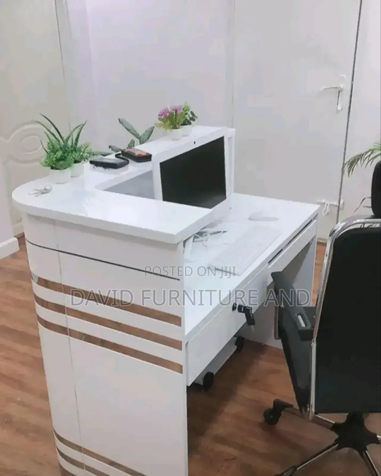Receptionist Desk