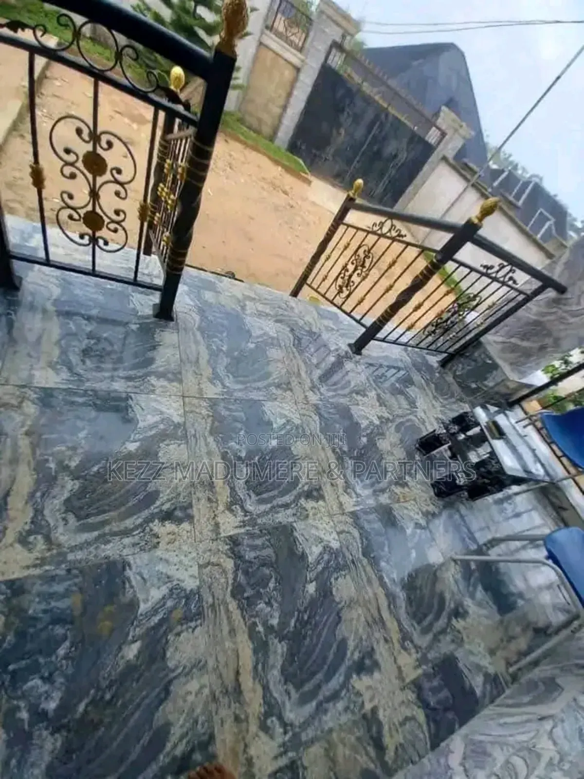 4bdrm Bungalow in Ekpri , Nsukara, Off for sale